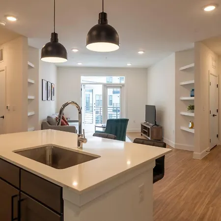 Downtown Austin Suites With Pool And Trail Access Exterior photo