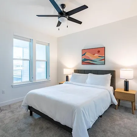 Downtown Austin Suites With Pool And Trail Access Exterior photo