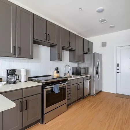 Downtown Austin Suites With Pool And Trail Access Exterior photo