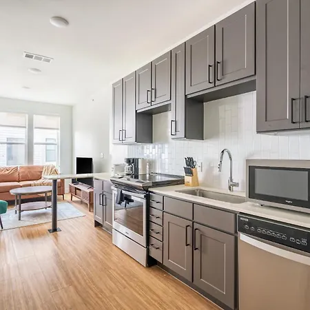 Downtown Austin Suites With Pool And Trail Access Exterior photo
