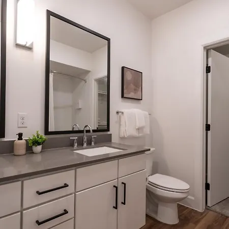 Downtown Austin Suites With Pool And Trail Access Exterior photo